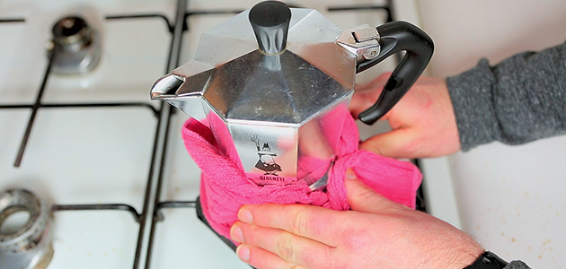 Brewing Guide Moka Pot - Remove from Heat